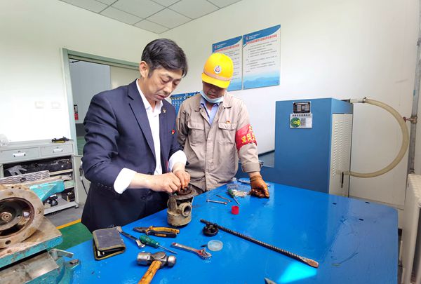 1692255181142098.jpg µ³Ô±Ò»°ïÒ»_¸±±¾.jpg