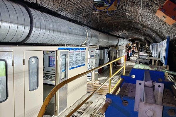 1698974372182665.jpg 2.jpg